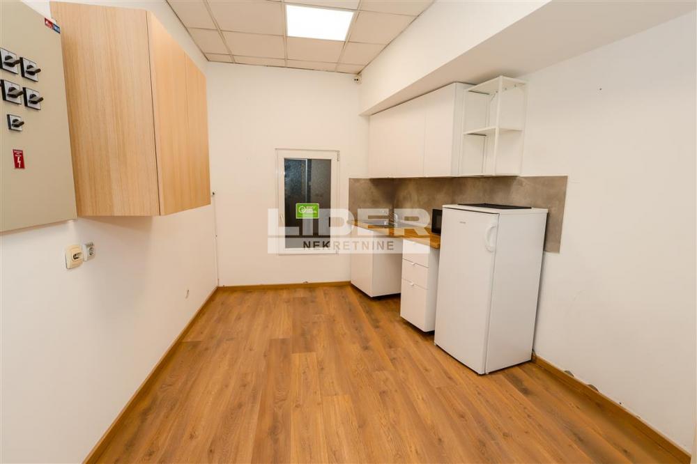 Lokal Izdavanje Beograd Terazije 251 m2