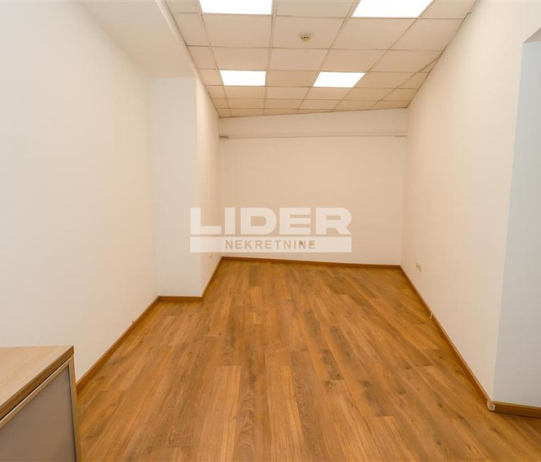 Lokal Izdavanje Beograd Terazije 251 m2
