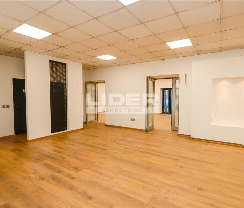 Lokal Izdavanje Beograd Terazije 251 m2