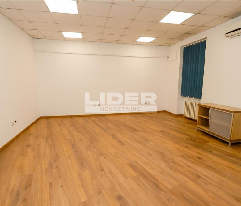 Lokal Izdavanje Beograd Terazije 251 m2