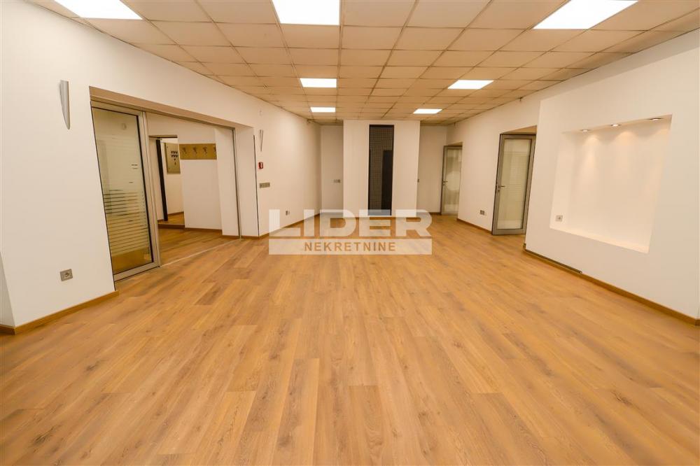 Lokal Izdavanje Beograd Terazije 251 m2