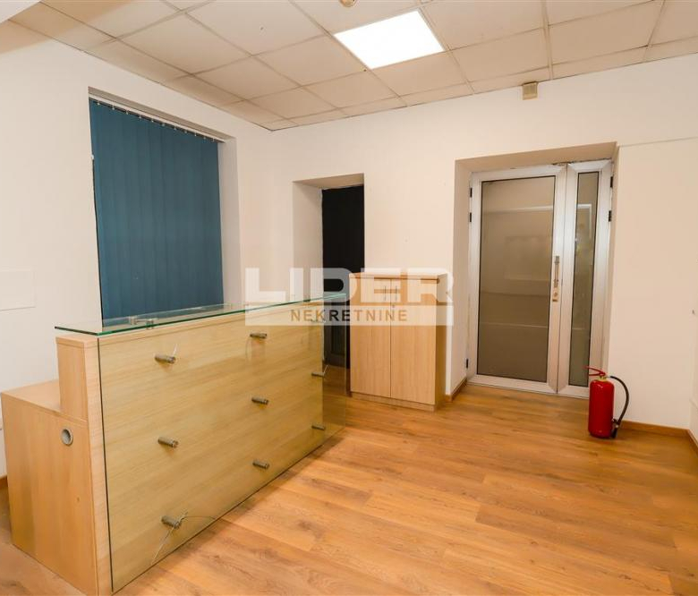 Lokal Izdavanje Beograd Terazije 251 m2