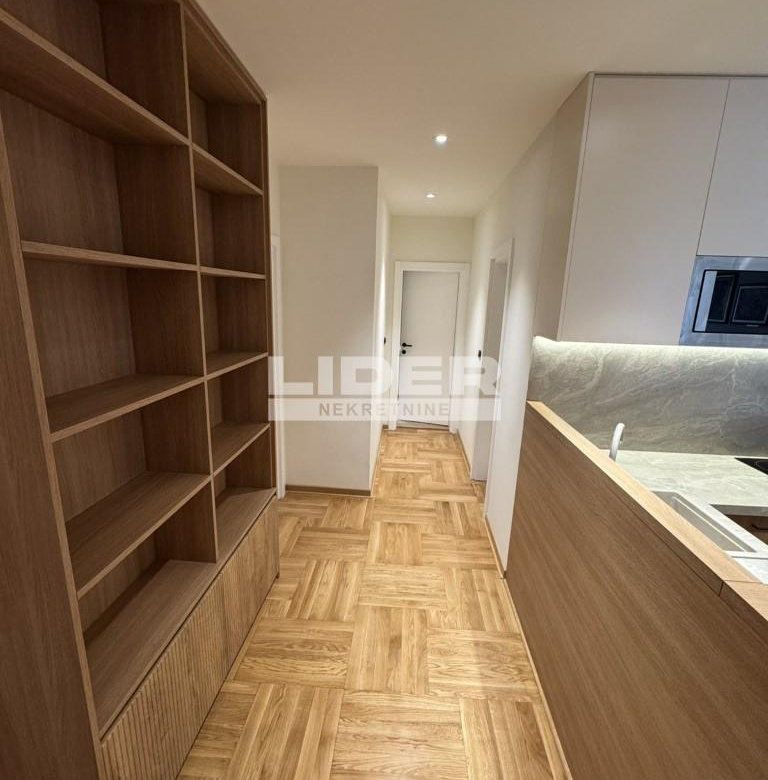 Stan Izdavanje Beograd Crveni Krst 90 m2