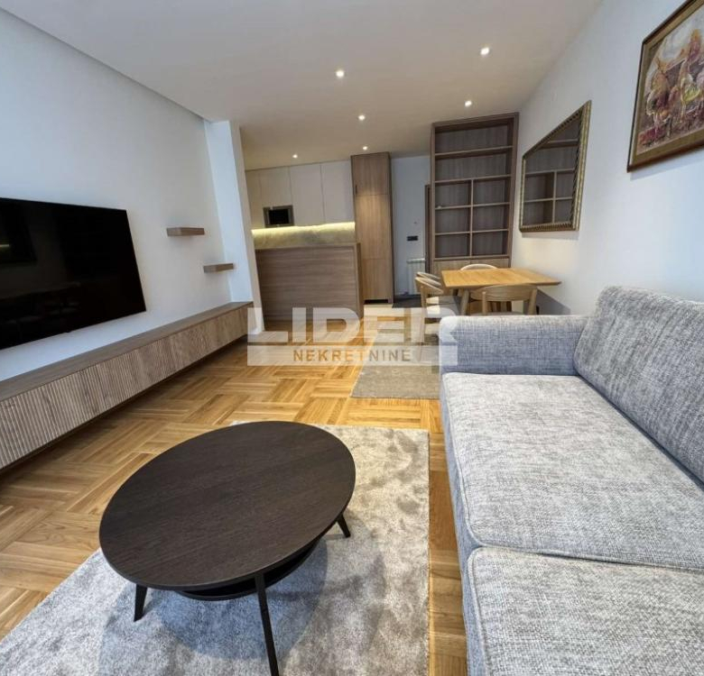Stan Izdavanje Beograd Crveni Krst 90 m2