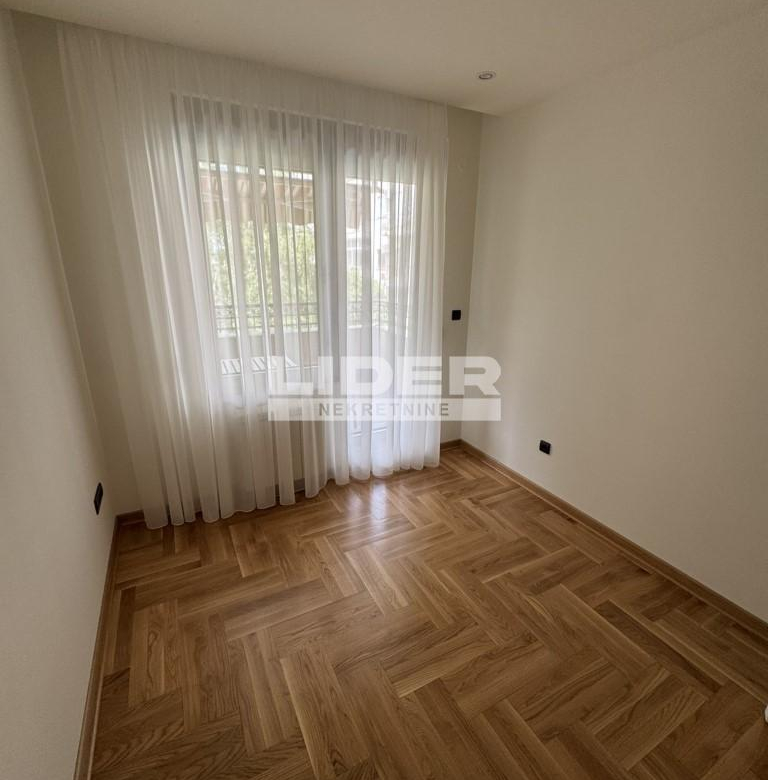 Stan Izdavanje Beograd Crveni Krst 90 m2