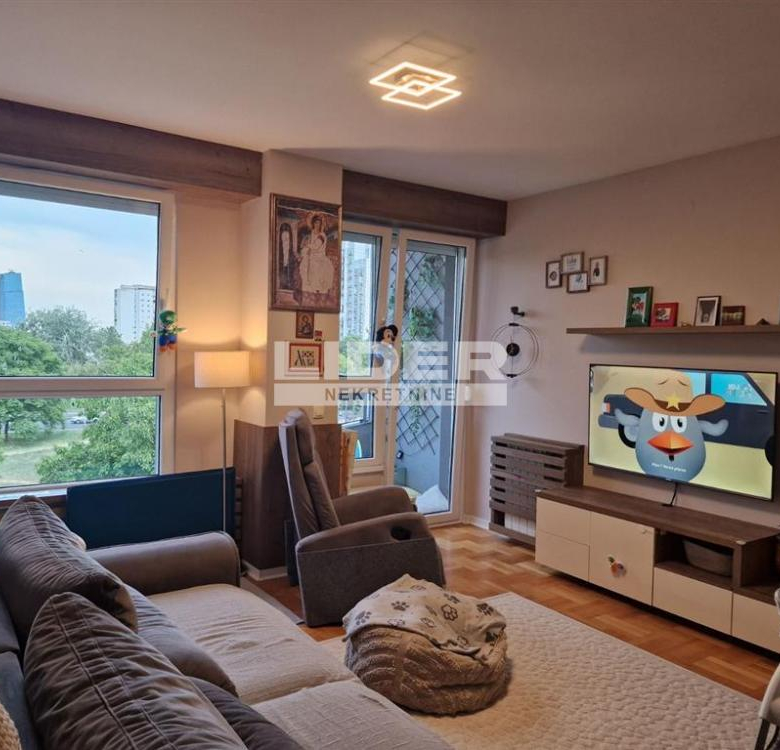 Stan Prodaja Beograd Blok 64 76 m2