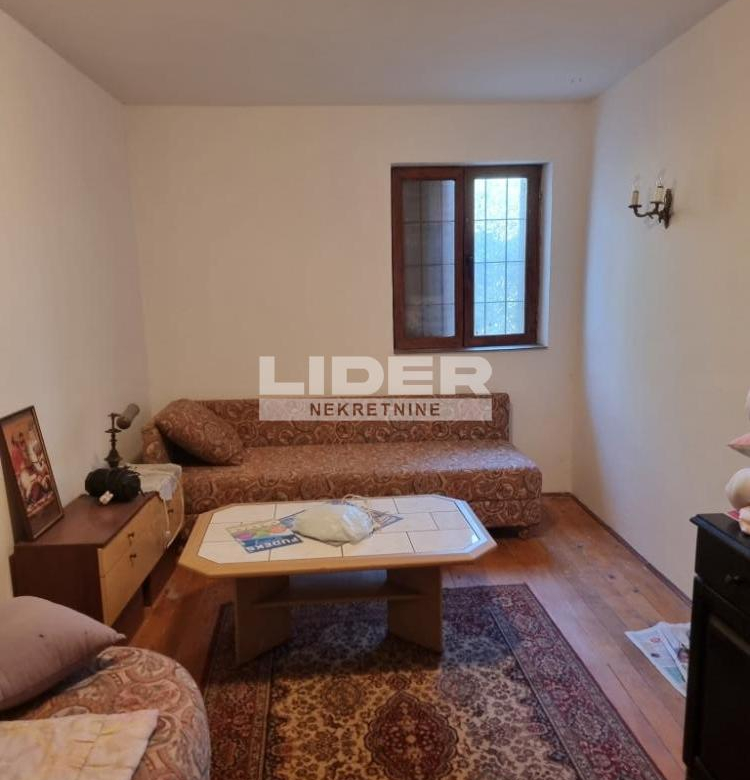 Kuća Prodaja Veliko Gradište  260 m2
