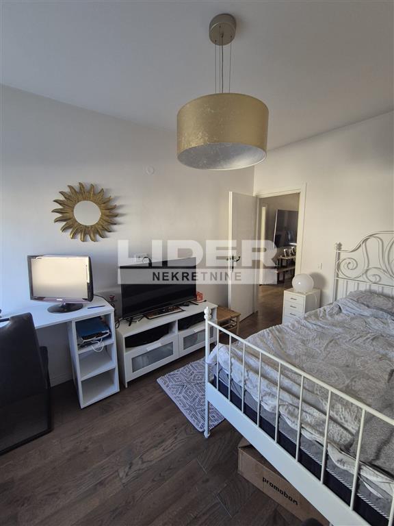 Stan Izdavanje Beograd Bioskop Voždovac 100 m2