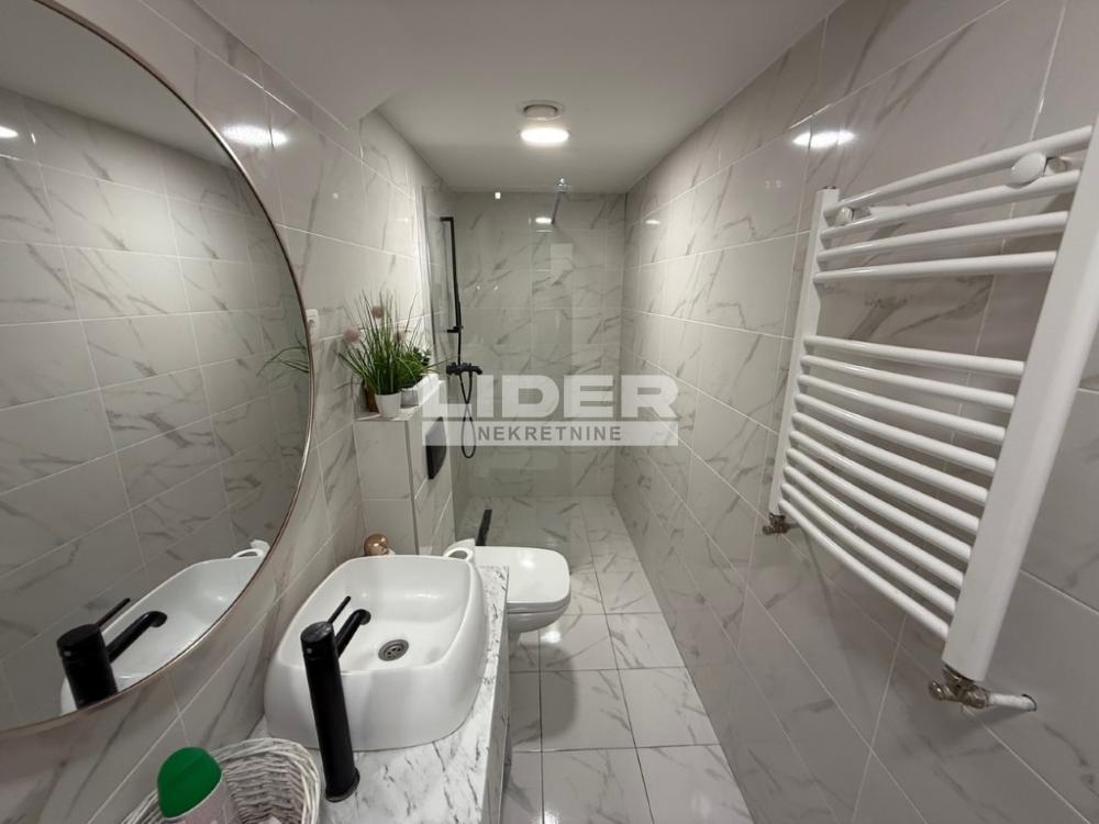 Lokal Izdavanje Beograd Centar (Savski Venac) 320 m2