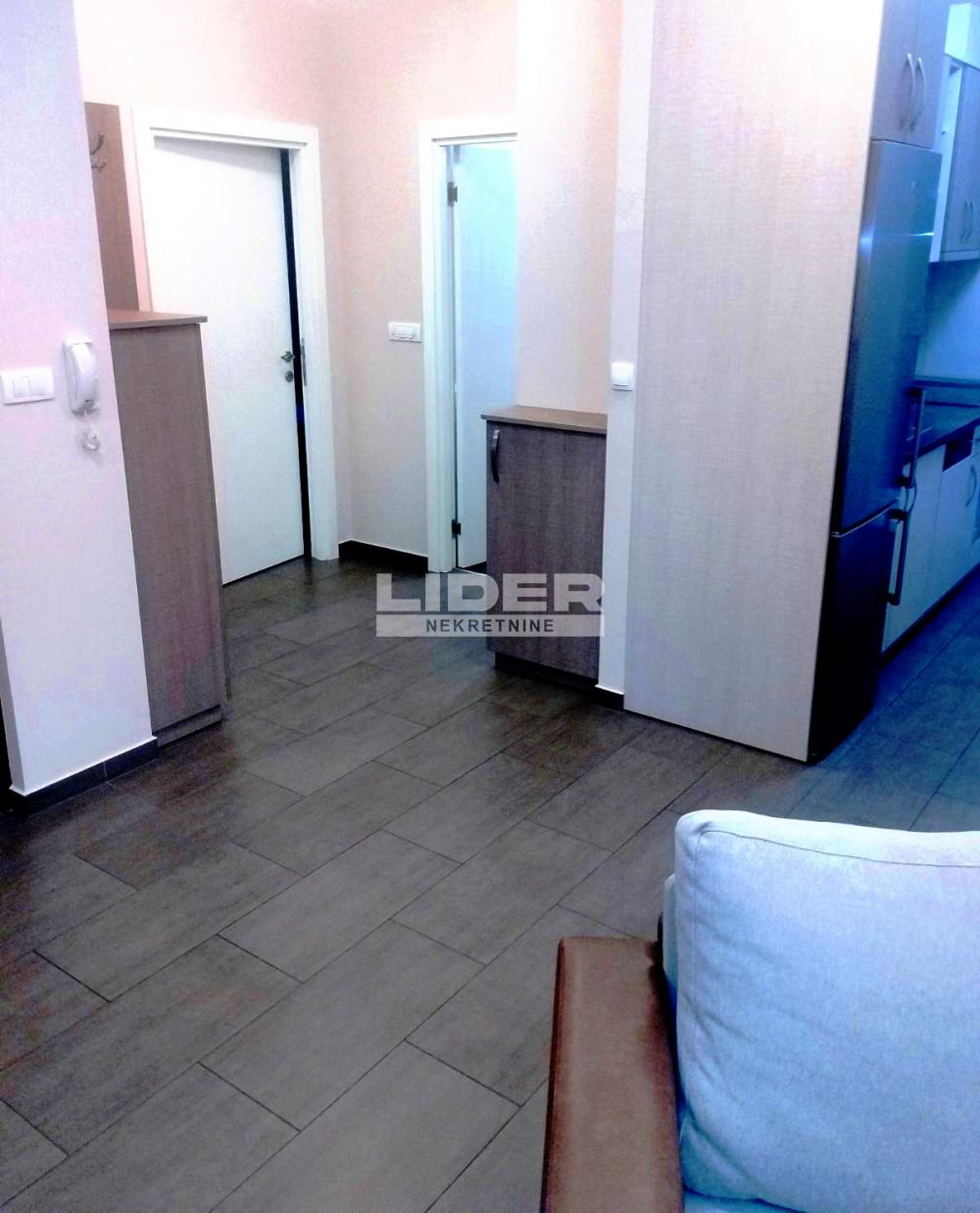 Stan Izdavanje Beograd Hadžipopovac 60 m2
