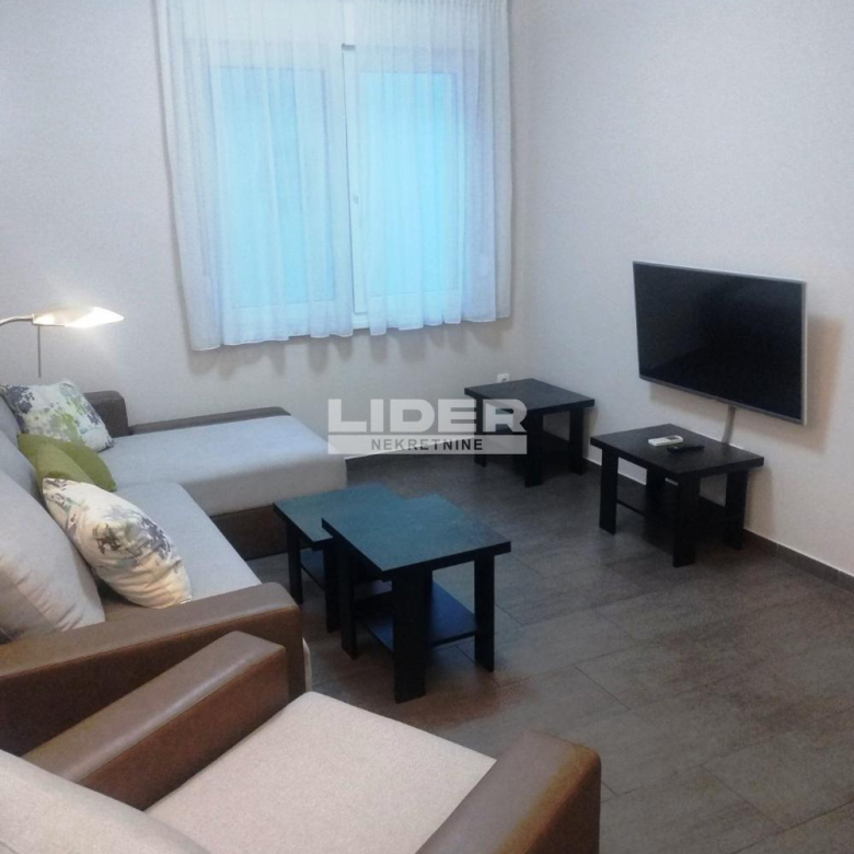 Stan Izdavanje Beograd Hadžipopovac 60 m2
