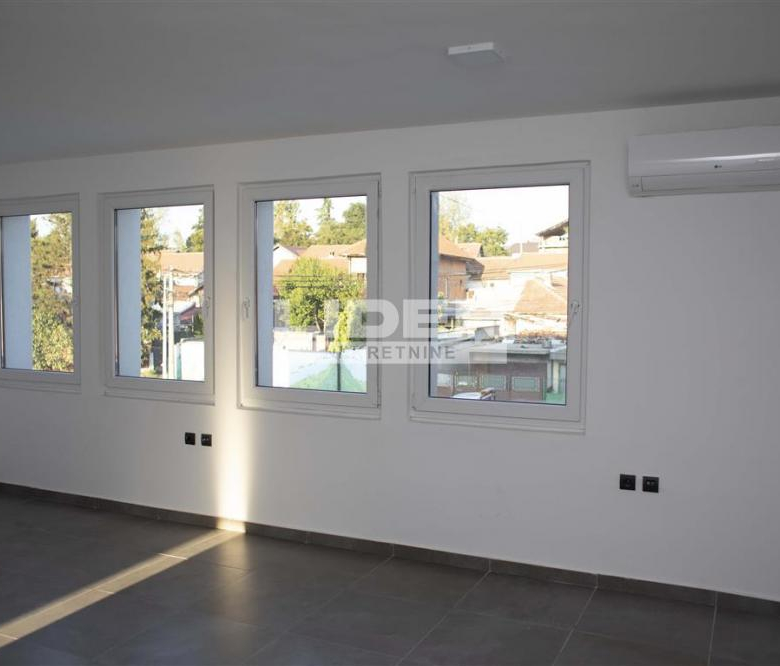 Lokal Izdavanje Beograd Karaburma 1450 m2