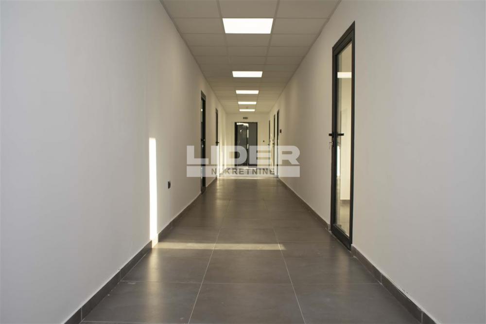 Lokal Izdavanje Beograd Lokal Izdavanje Beograd Karaburma 1450 m2