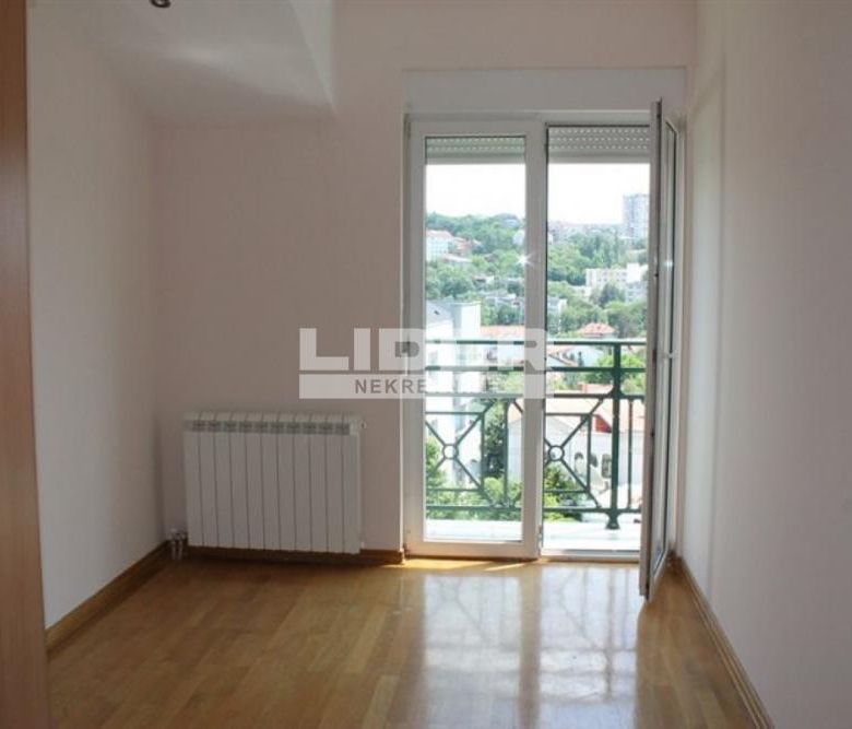 Kuća Prodaja Beograd Dedinje 215 m2