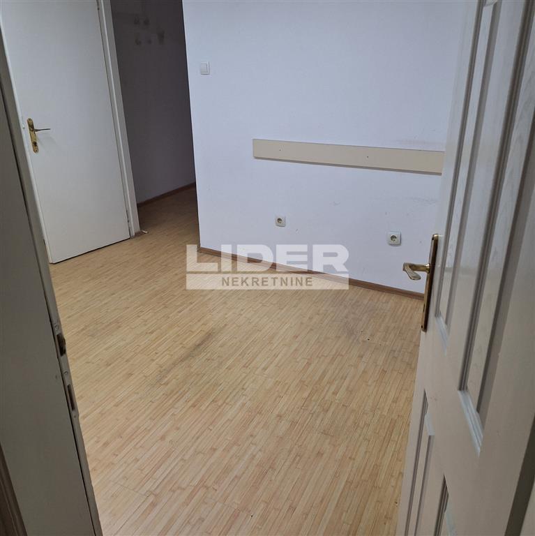 Stan Izdavanje Beograd Skupština 43 m2