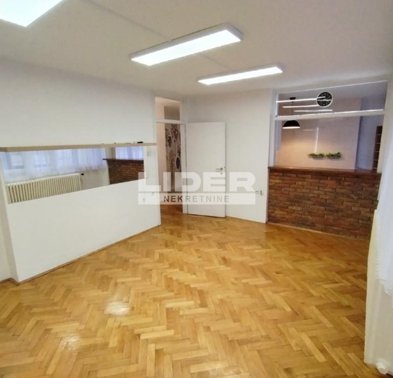 Lokal Izdavanje Beograd Kalenić Pijaca 53 m2