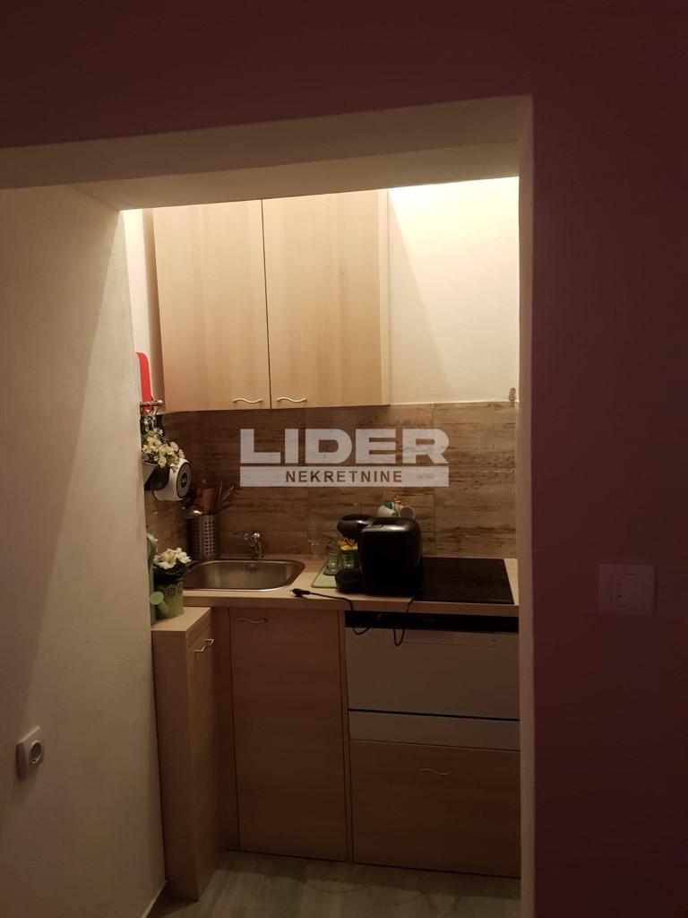 Stan Izdavanje Beograd Stan Izdavanje Beograd Obilićev Venac 50 m2