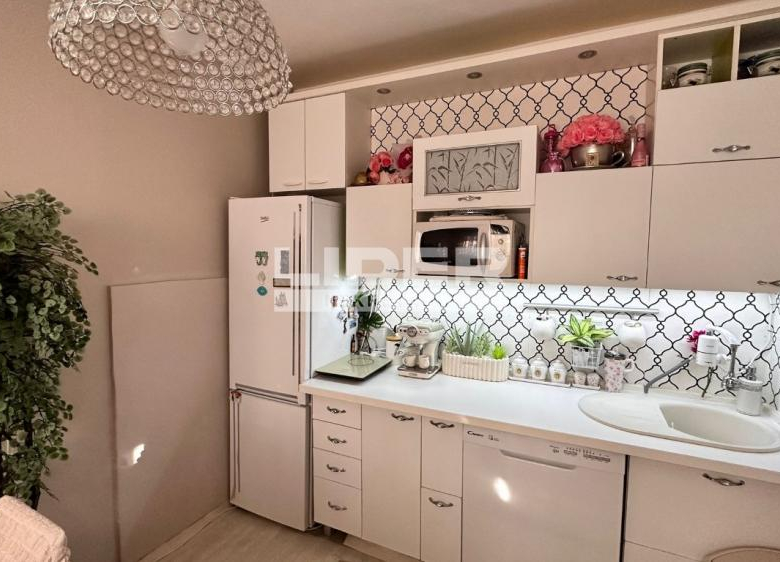 Stan Prodaja Beograd Karaburma 52 m2