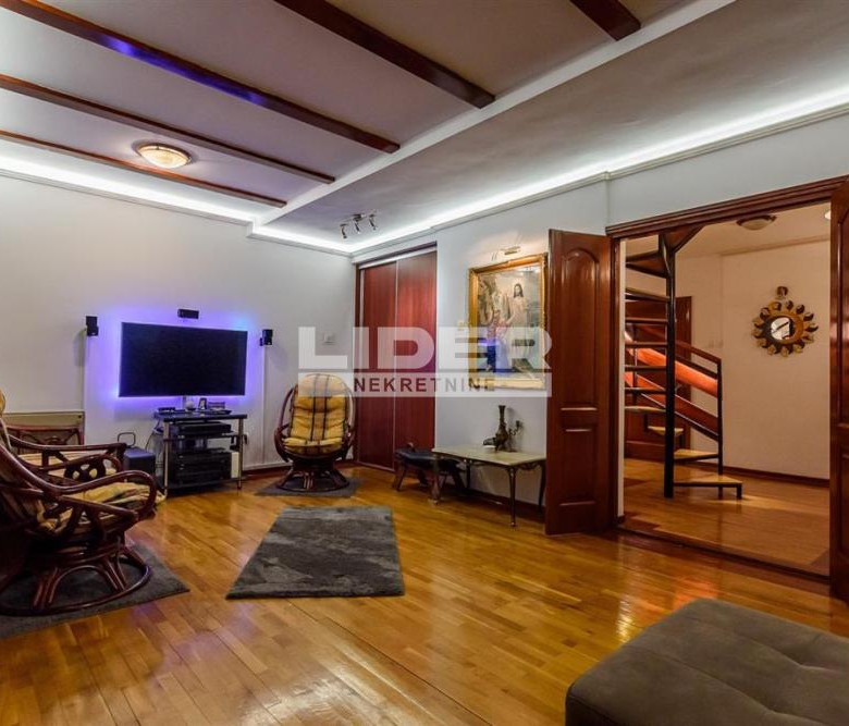 Stan Prodaja Beograd Gundulićev Venac 105 m2