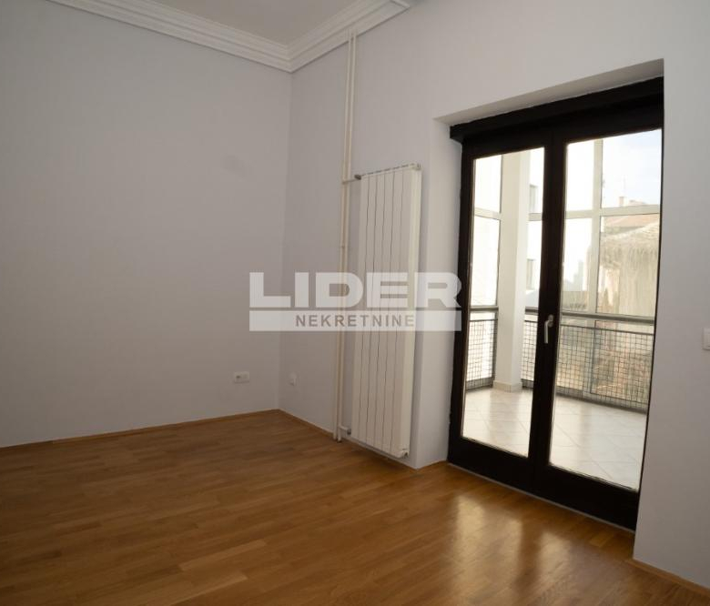 Kuća Izdavanje Beograd Autokomanda 550 m2