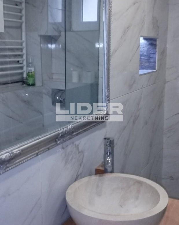 Stan Prodaja Beograd Cvetni Trg 43 m2