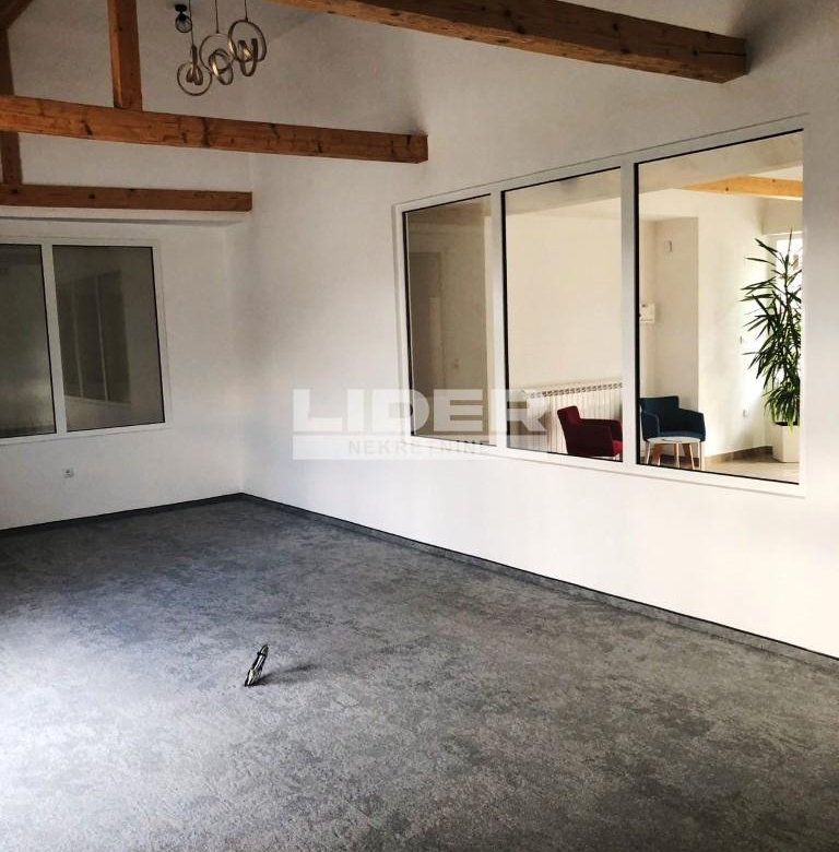 Lokal Izdavanje Beograd  325 m2