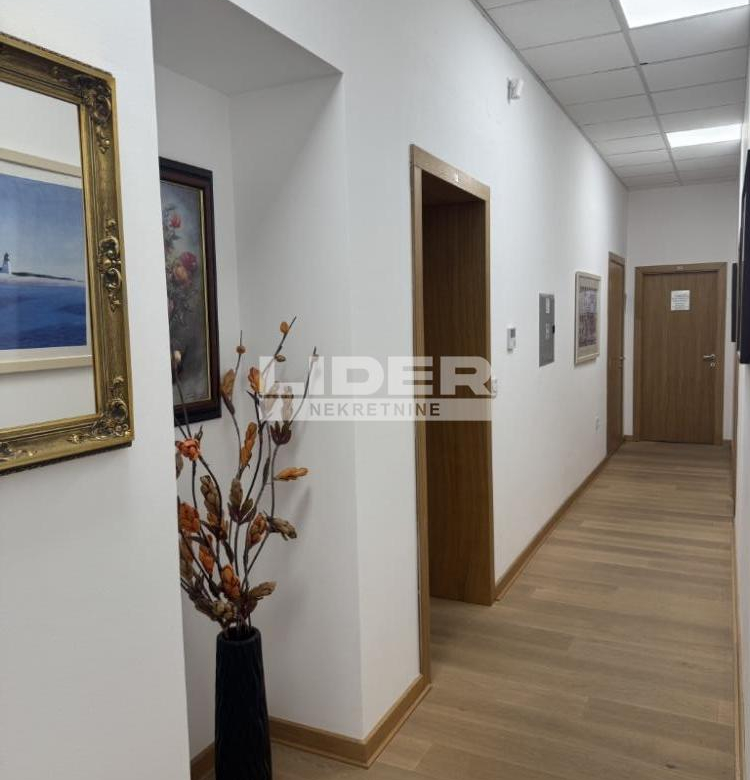 Lokal Izdavanje Beograd Centar (Savski Venac) 60 m2