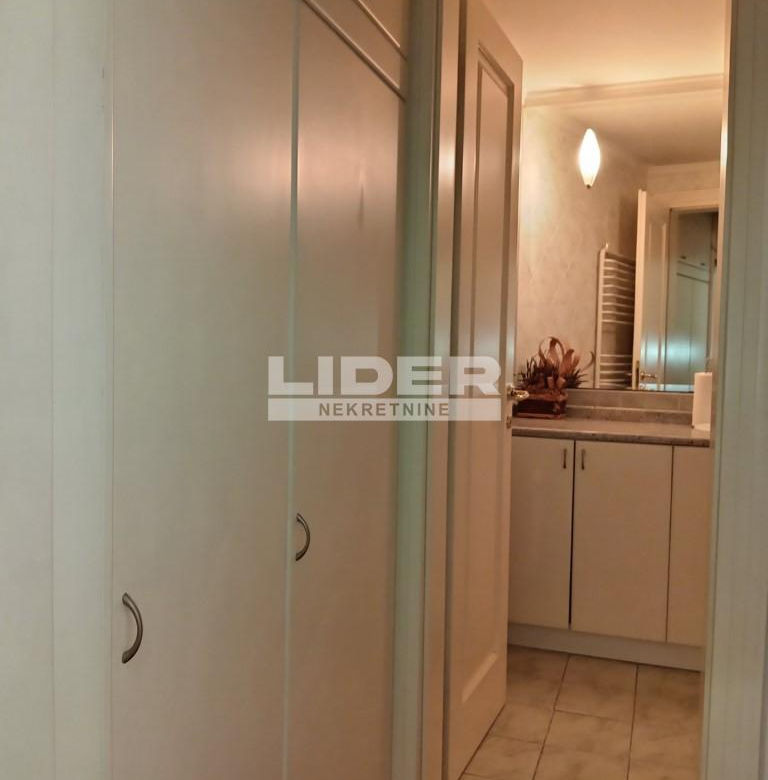 Stan Prodaja Beograd Knez Mihailova 73 m2