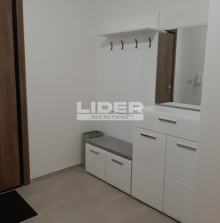 Stan Izdavanje Beograd Hala Pionir 58 m2