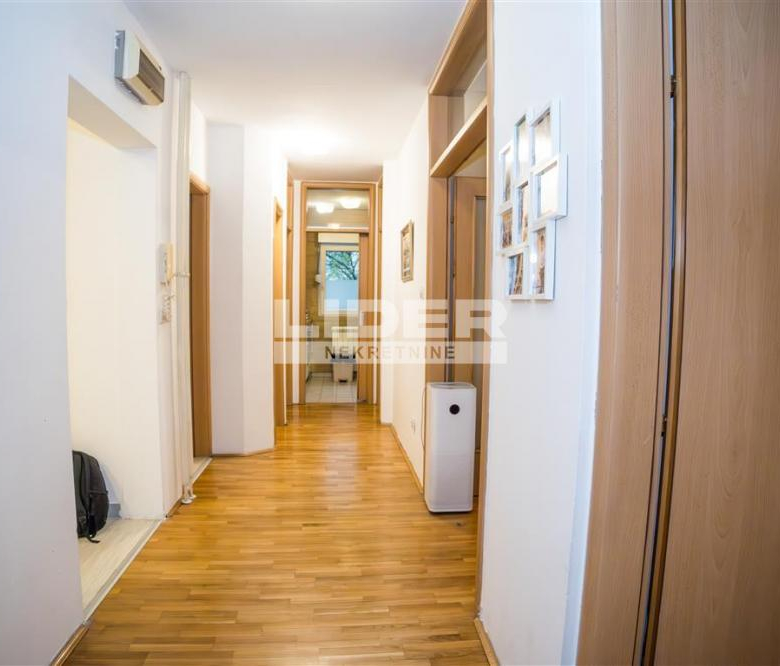 Stan Prodaja Beograd Banovo Brdo 69 m2