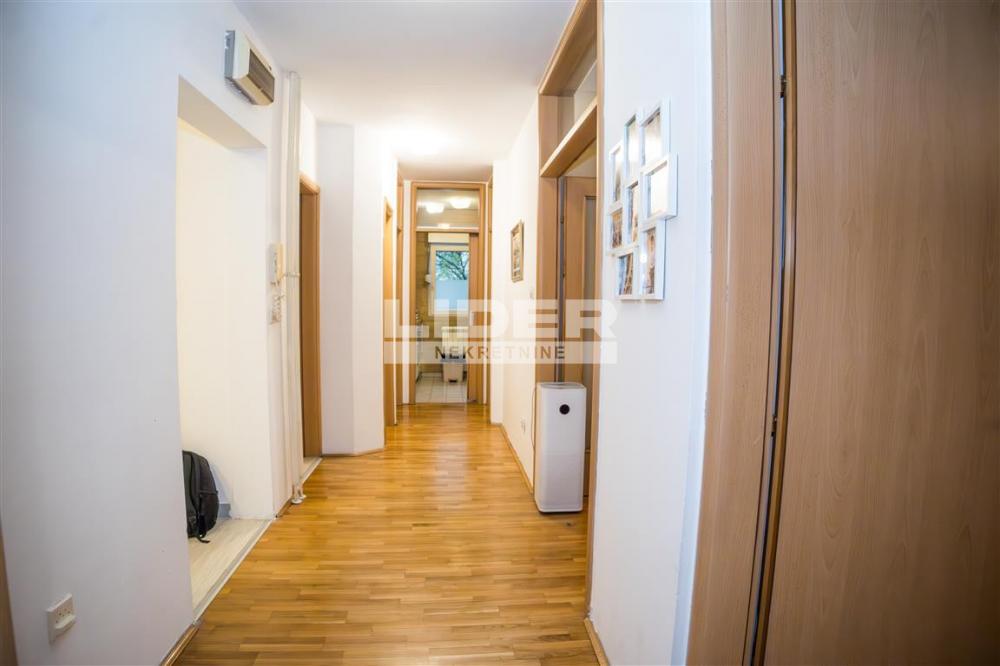 Stan Prodaja Beograd Banovo Brdo 69 m2