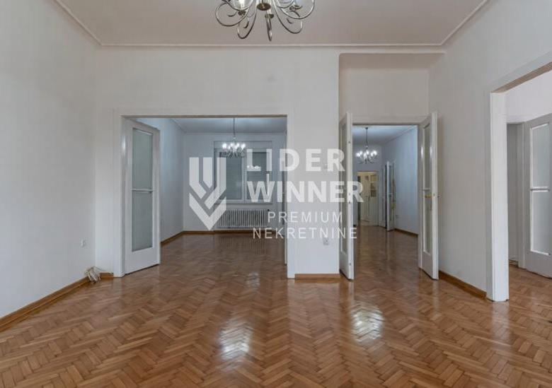 Lokal Izdavanje Beograd Trg Nikole Pašića 136 m2