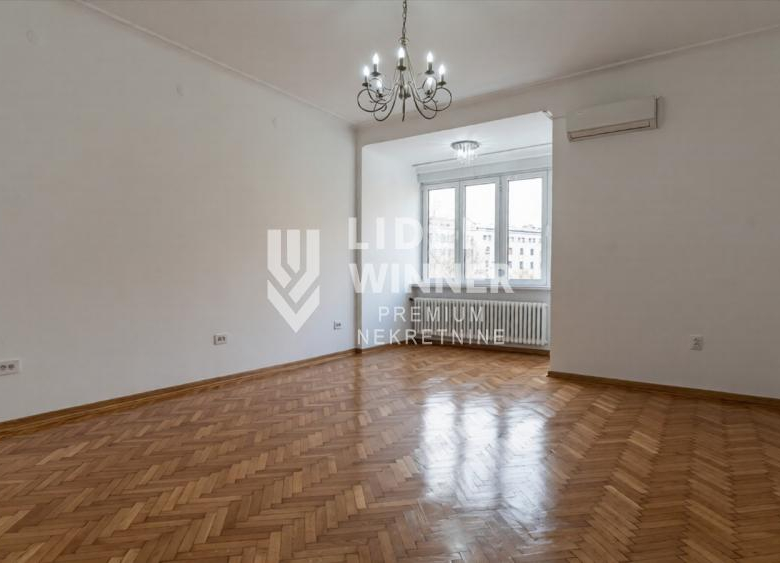 Lokal Izdavanje Beograd Trg Nikole Pašića 136 m2
