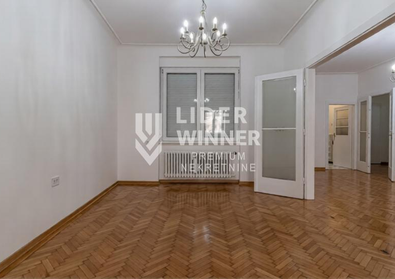 Lokal Izdavanje Beograd Trg Nikole Pašića 136 m2