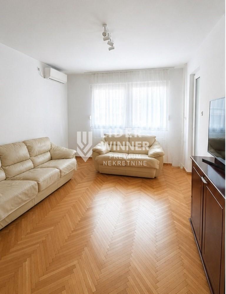 Stan Prodaja Beograd Krunski Venac 76 m2
