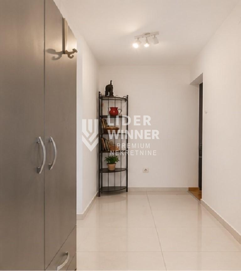 Stan Prodaja Beograd Krunski Venac 76 m2