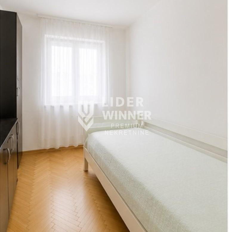 Stan Prodaja Beograd Krunski Venac 76 m2