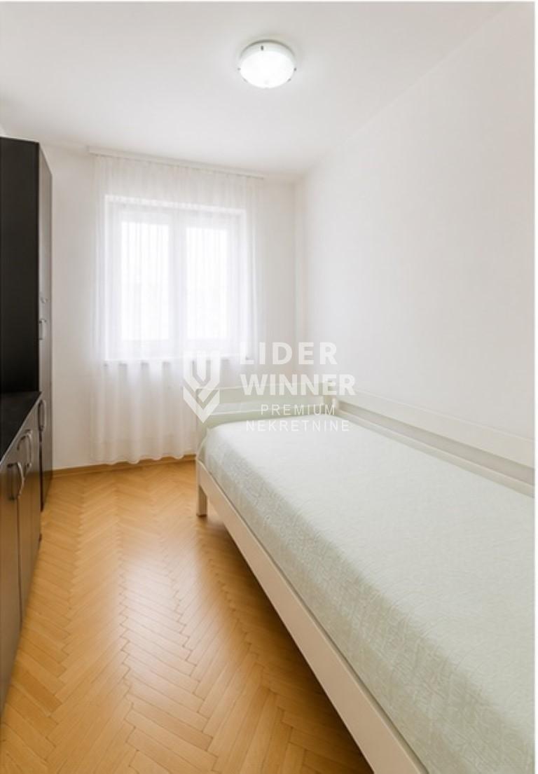 Stan Prodaja Beograd Krunski Venac 76 m2