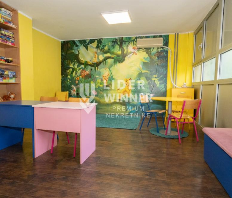 Lokal Prodaja Beograd Hotel Yu 76 m2