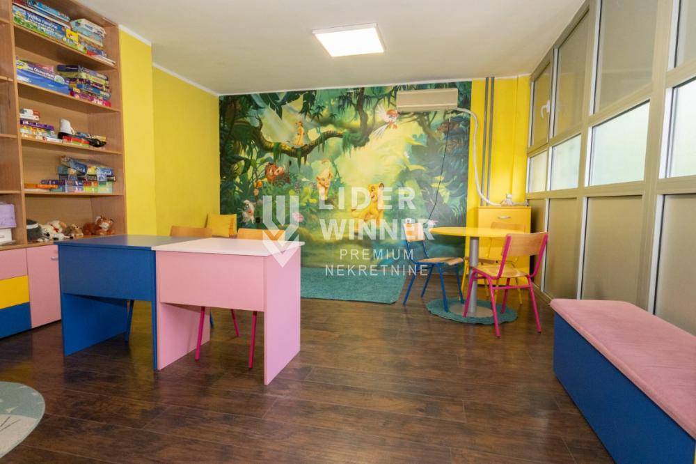 Lokal Prodaja Beograd Hotel Yu 76 m2