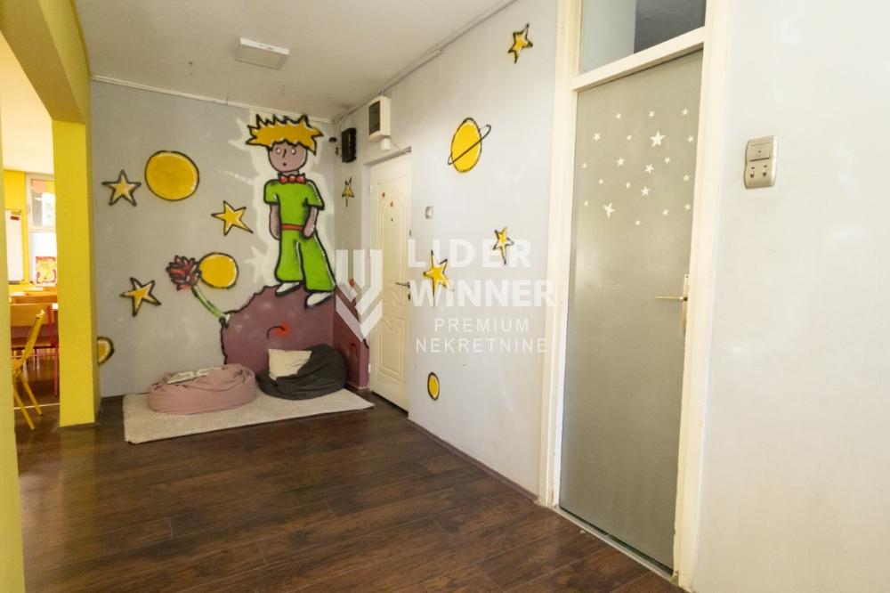 Lokal Prodaja Beograd Hotel Yu 76 m2