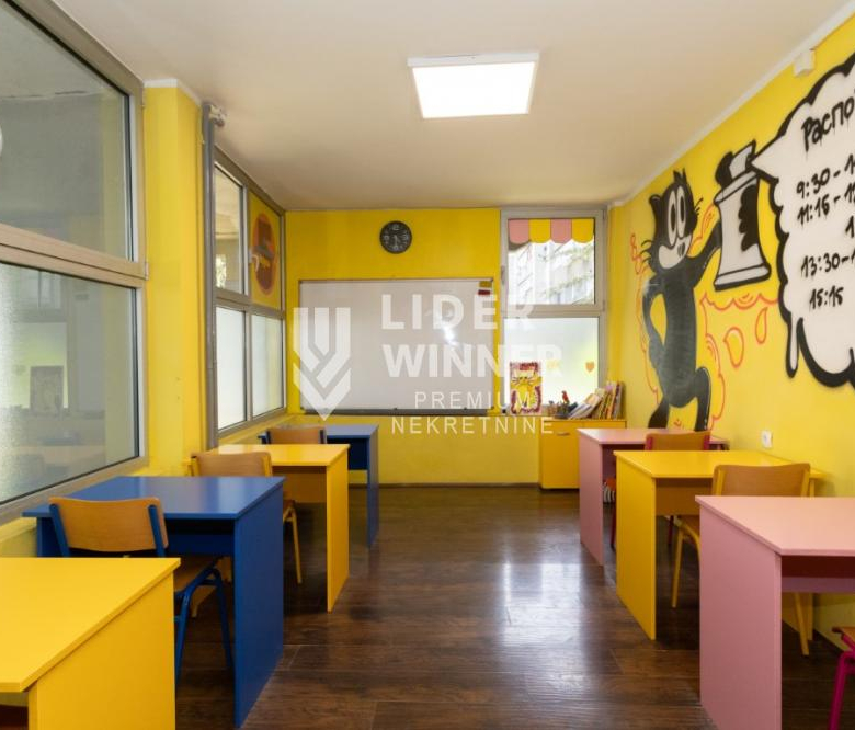 Lokal Prodaja Beograd Hotel Yu 76 m2