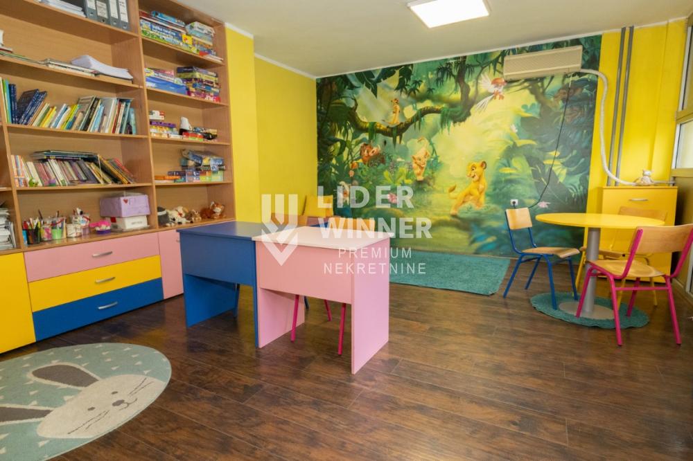Lokal Prodaja Beograd Hotel Yu 76 m2