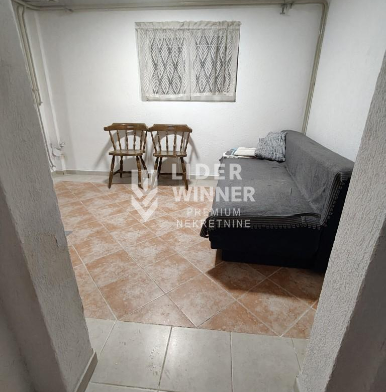 Stan Izdavanje Beograd Banovo Brdo 30 m2