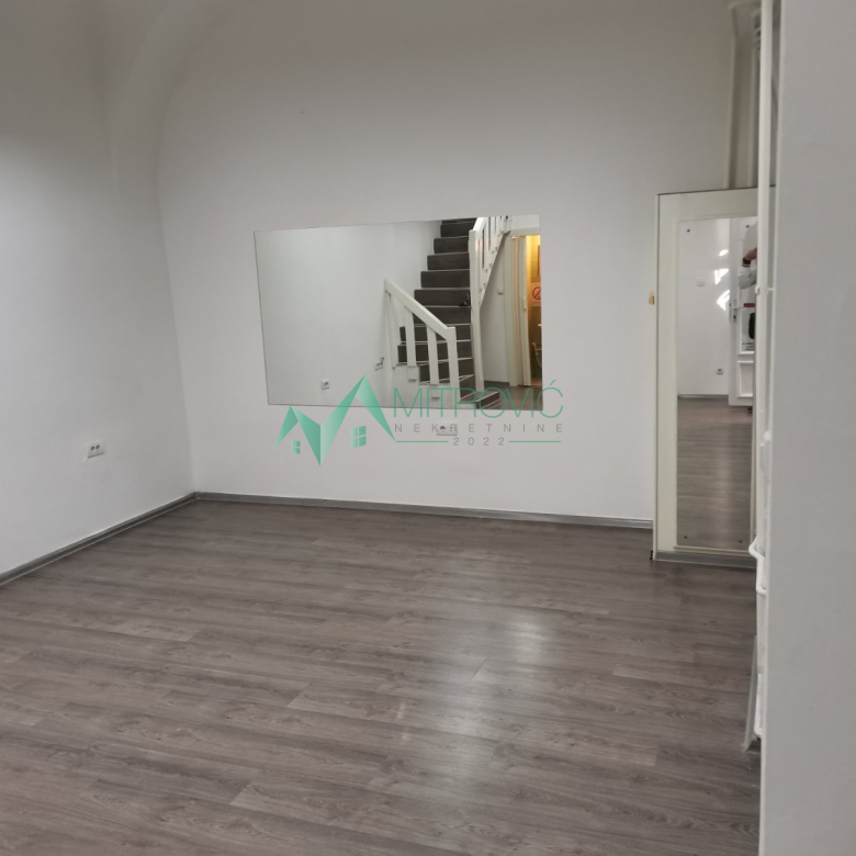 Lokal Prodaja Novi Sad  52 m2