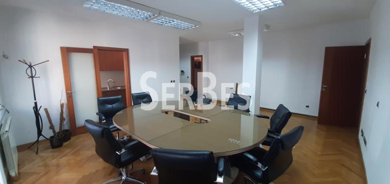 Lokal Izdavanje Novi Sad  117 m2