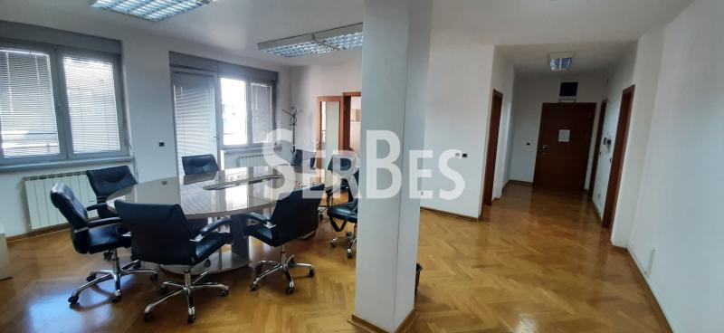 Lokal Izdavanje Novi Sad Lokal Izdavanje Novi Sad 117 m2