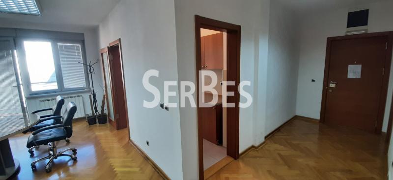 Lokal Izdavanje Novi Sad Lokal Izdavanje Novi Sad 117 m2