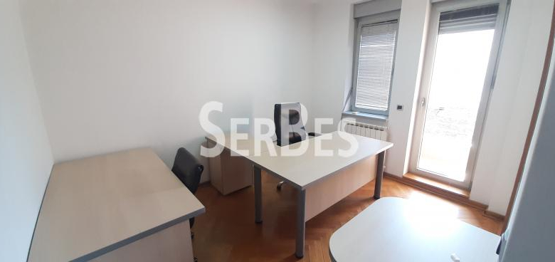 Lokal Izdavanje Novi Sad  117 m2