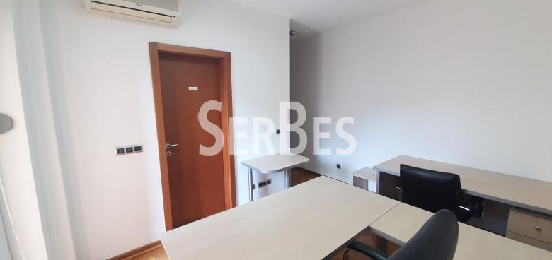 Lokal Izdavanje Novi Sad  117 m2